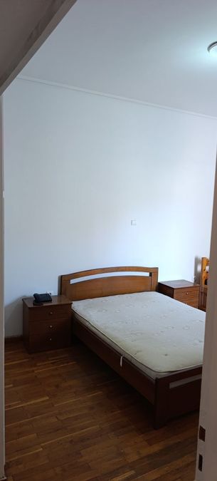 Photo 372805439