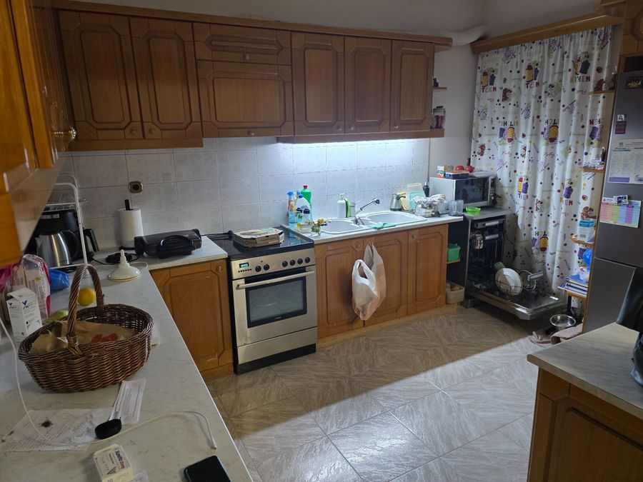 Photo 372906440