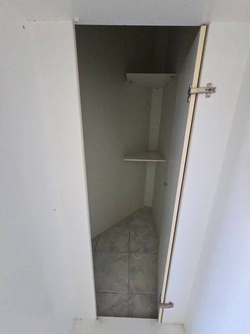 Photo 372909266