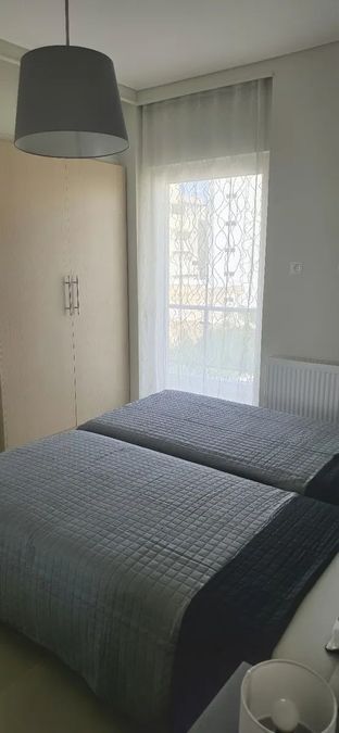 Photo 372996173
