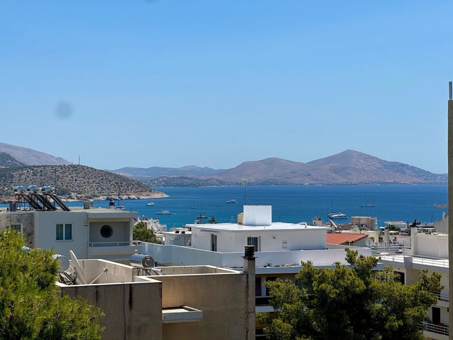 Photo 373027535