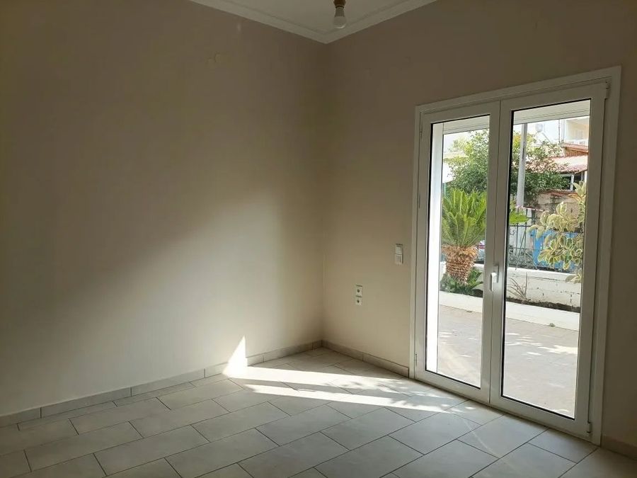 Photo 374216378