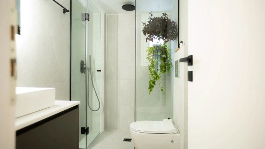 Photo 374367662