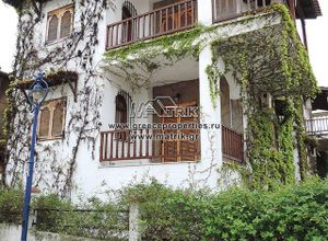Apartment, Pefkochori