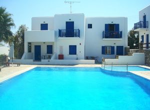 Ξενοδοχείο προς πώληση Νάουσα (Πάρος) 1.500 τ.μ.