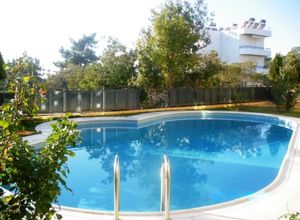 Βίλα προς πώληση Κέντρο (Βουλιαγμένη) 400 τ.μ. Ισόγειο 5 Υπνοδωμάτια