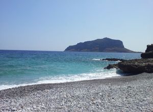 Agia Kiriaki Beach (distance 600mt)