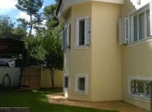 Διαμέρισμα προς πώληση Άγιος Στέφανος 302 τ.μ. 5 Υπνοδωμάτια Νεόδμητο