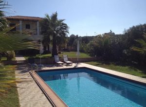 Detached House, Akrotiri