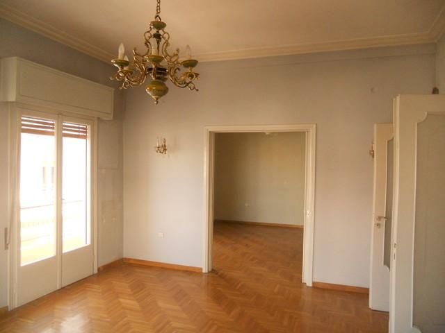 Photo 78160424