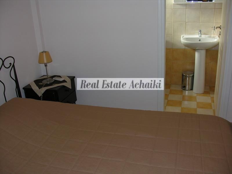 Photo 79169648