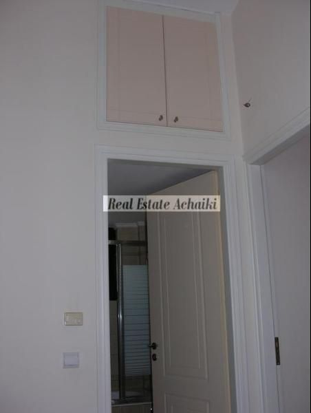 Photo 79169651