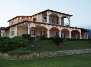 Βίλλα προς πώληση Άγιος Γεώργιος Ασπροβάλτα 520 τ.μ. 5 Υπνοδωμάτια