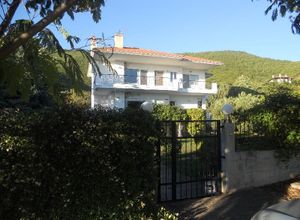 Μονοκατοικία προς πώληση Κέντρο (Πολύγυρος) 300 τ.μ. 6 Υπνοδωμάτια