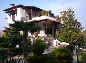 Μονοκατοικία προς πώληση Όρμος Παναγίας (Σιθωνία) 450 τ.μ. 8 Υπνοδωμάτια