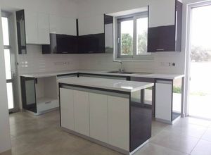 Μονοκατοικία προς πώληση Λειβάδια 180 τ.μ. 3 Υπνοδωμάτια Νεόδμητο