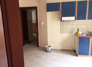 Studio/Γκαρσονιέρα, Κέντρο