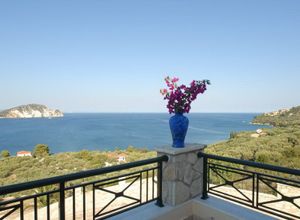 Villa for sale Laganas 450 m<sup>2</sup> 5 Bedrooms