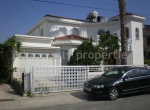 Μονοκατοικία, Αγλαντζιά